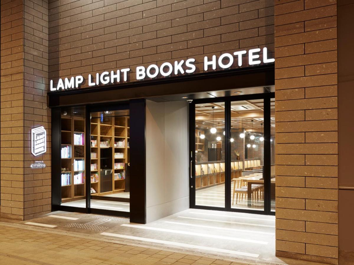 Lamp Light Books Hotel Sapporo Bagian luar foto