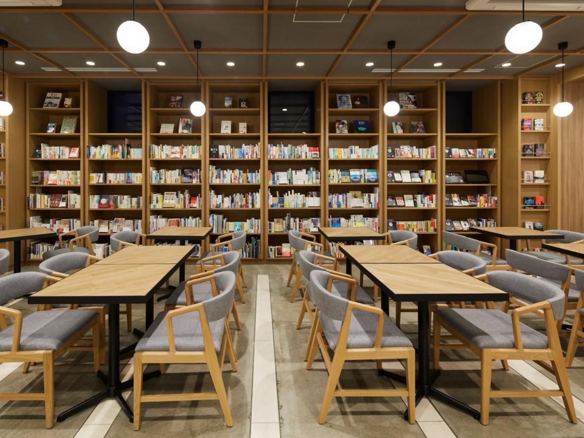 Lamp Light Books Hotel Sapporo Bagian luar foto